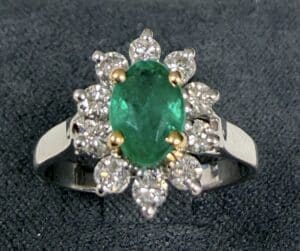 Bague Marguerite Emeraude et Diamants