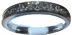 Alliance taille 56 rail dm t 11x0,036ct or gris Or 750/1000 Gris rhodié